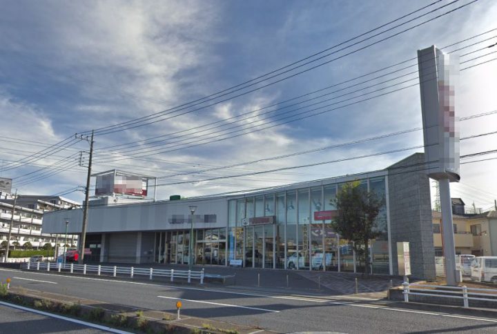 埼玉県越谷市　自動車販売店照明ＬＥＤ化工事完了しました。
